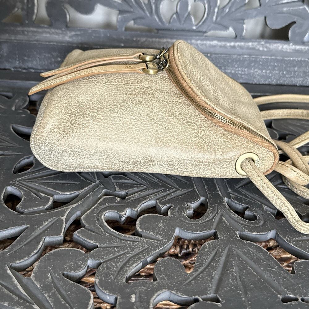 HOBO Fern Crossbody Gold Leaf Metallic Leather Purse Vanilla Girl - Picture 8 of 13